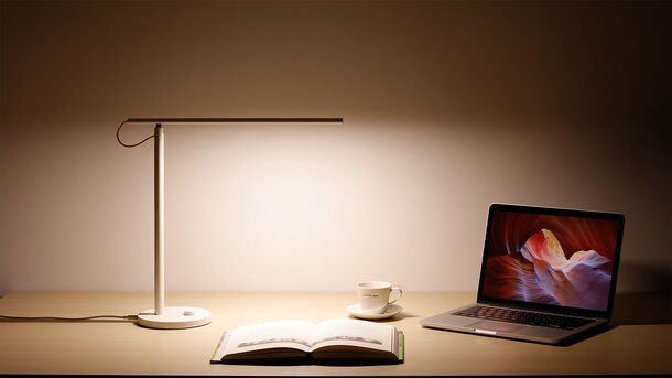 Xiaomi и Philips создали настольную лампу Mijia